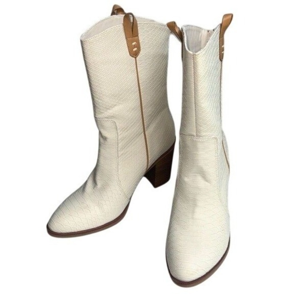 New MIA Ceesea Textured Ivory White Heeled Western Snake Boot Women's 7.5 Bridal